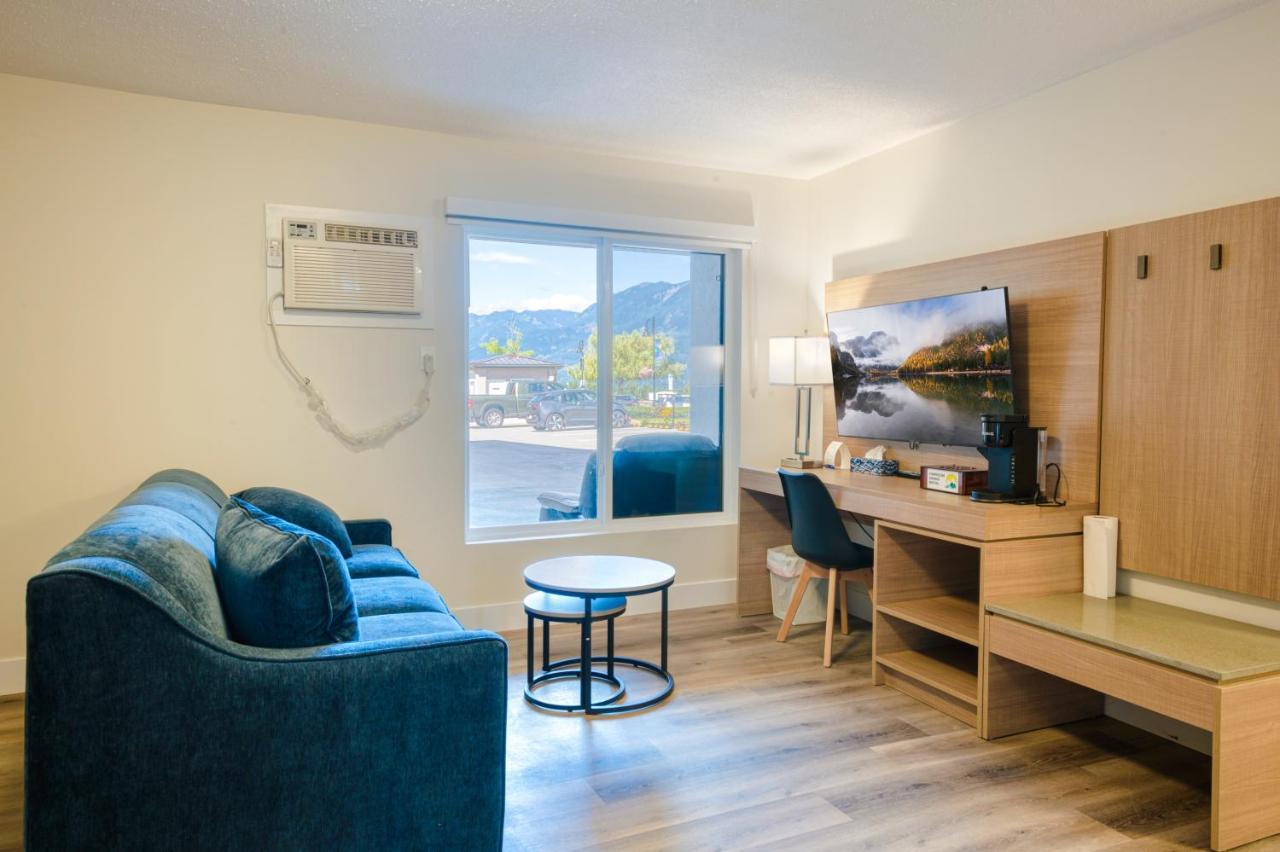 Harrison Grand Motel Harrison Hot Springs Exterior foto